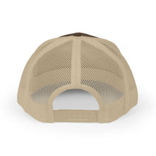 Load image into Gallery viewer, Lion Snapback Trucker Cap